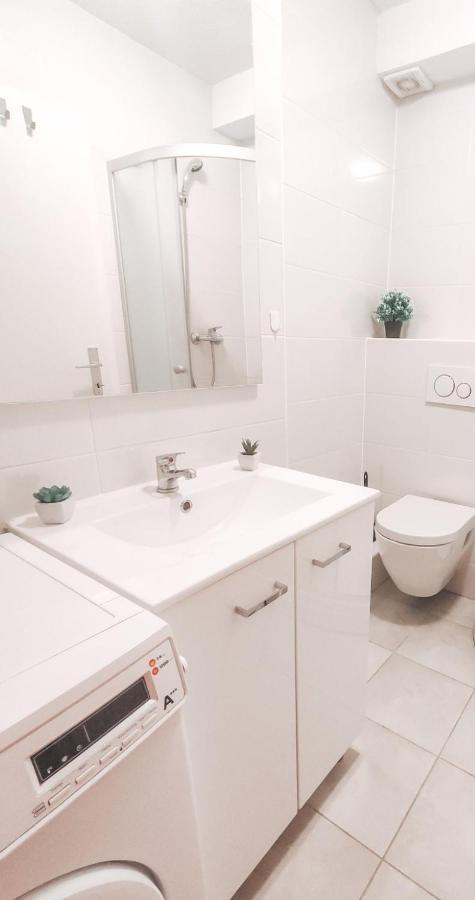 Studio Apartment Sanya #2 류블랴나 외부 사진